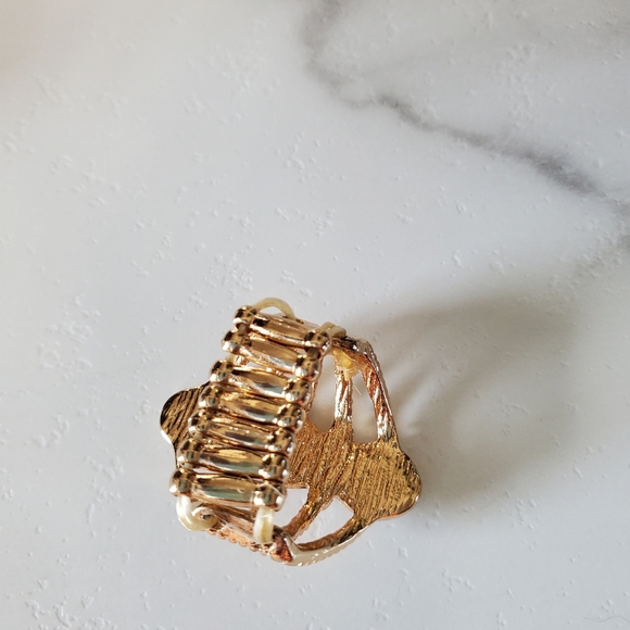 Gold Tone Stretch Ring with Moon Stones 💥3 for $24💥 - Picture 5 of 13